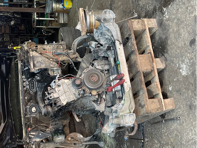 Підрамник передній 31116799321 BMW