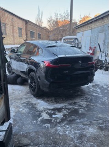 Крило заднє 41007494015 BMW