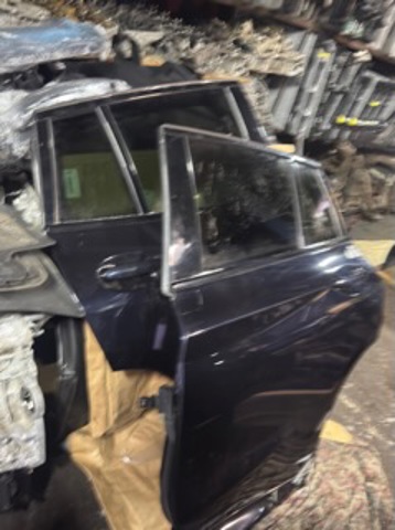 Двері задні в зборі 41517478344 BMW