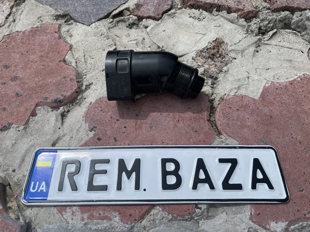 Патрубок турбіни вихлопних газів 04L131111M VAG