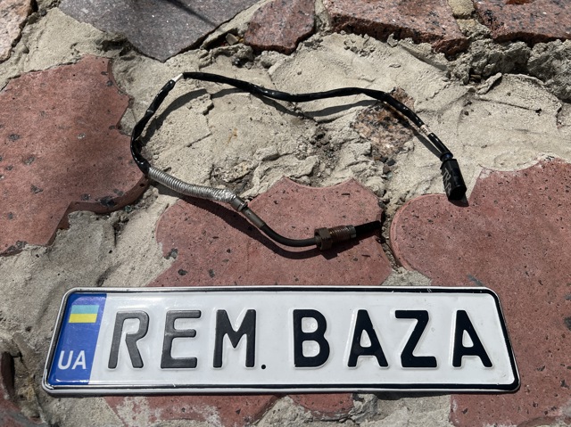 Датчик температури відпрацьованих газів (ВГ), перед турбіною 04L906088AE VAG
