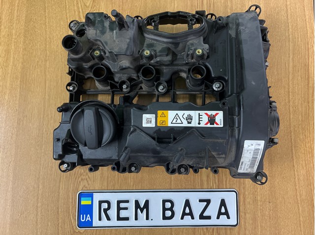 Кришка двигуна 11127611277 BMW