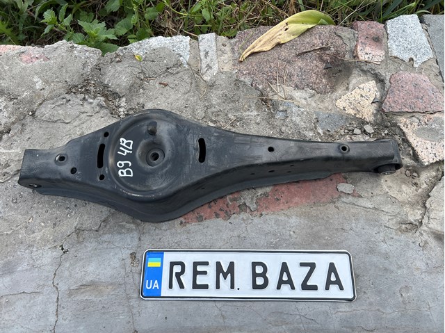 Важелі задньої підвіски 1K0505371 VAG