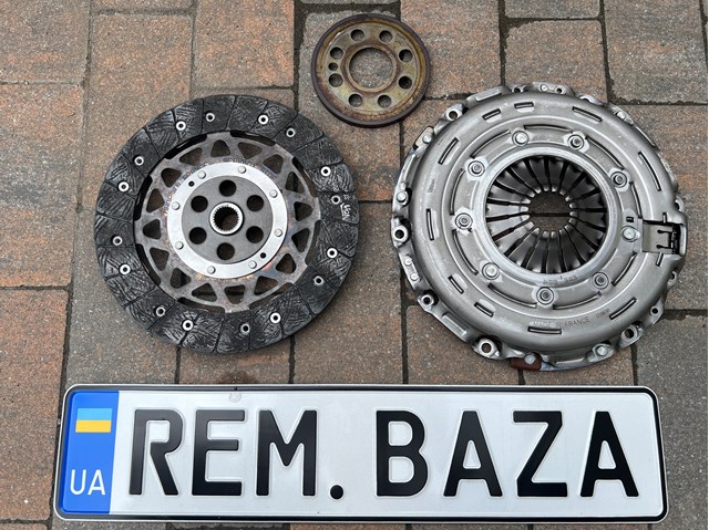 Зчеплення і комплектуючі 21208606067 BMW