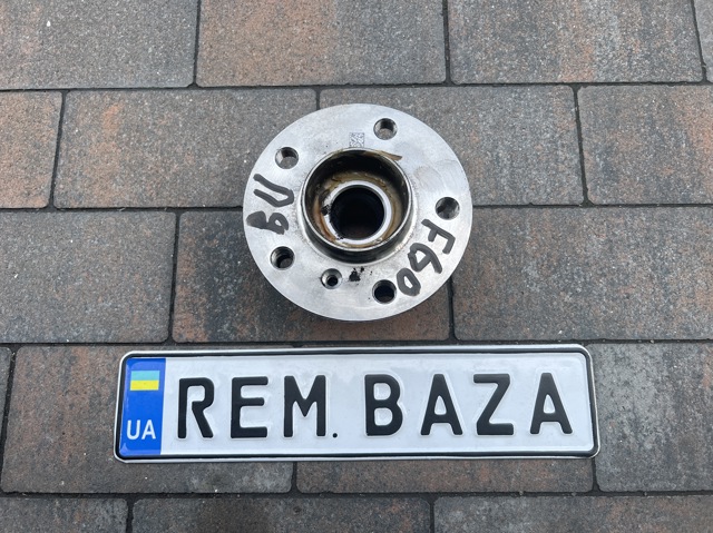 Підшипник в зборі з маточиною передній 31208845775 BMW