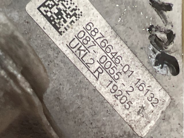 Вісь передня і поворотні кулаки 31216876646 BMW