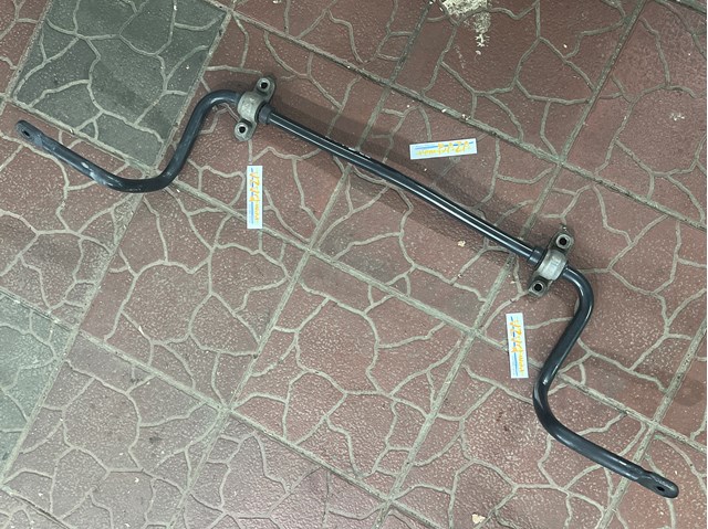 Стабілізатор передній 31359808011 BMW