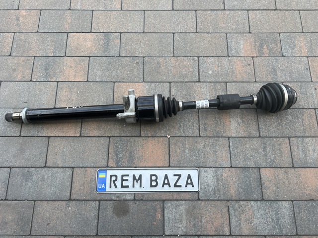 Піввісь передня, права 31605A2E044 BMW