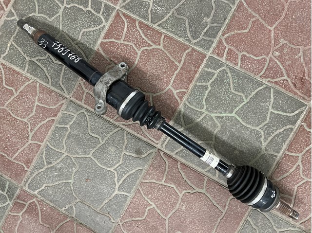 Привід передній правий 31607589768 BMW