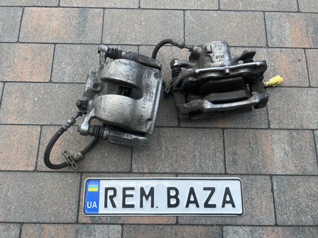 Кронштейн гальмівного супорта 34116869108 BMW