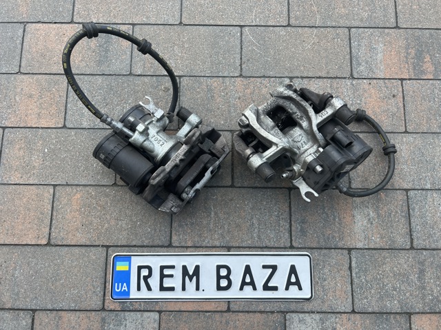 Супорт гальмівний задній правий 34206883026 BMW