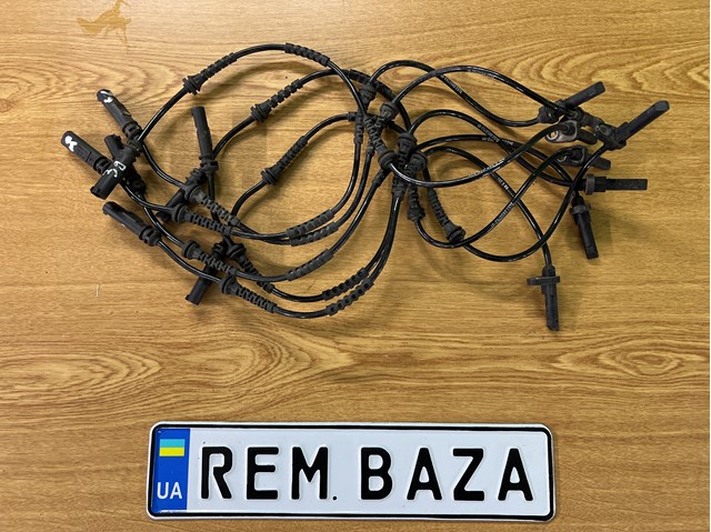 Датчик АБС (ABS) задній 34526850762 BMW