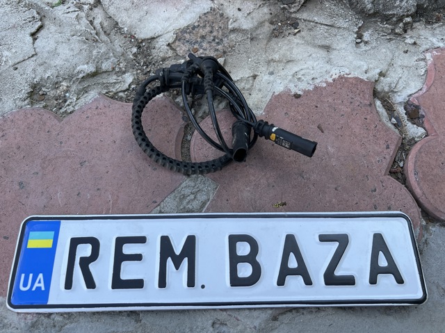 Передній датчик ABS 34526895881 BMW