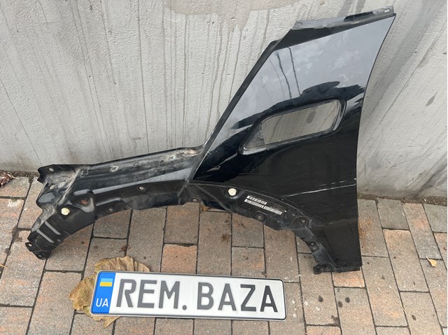 Переднє ліве крило 41007438921 BMW