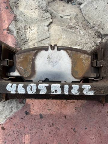 Скоба гальмівного заднього супорта 4605B122 MITSUBISHI