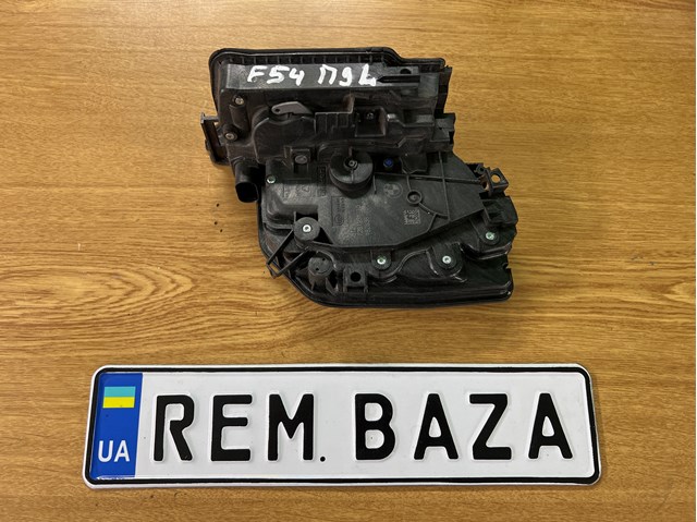 Замок водійських дверей 51217281931 BMW