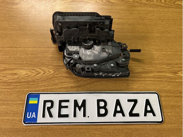 Замок задньої двері, лівої 51227281941 BMW