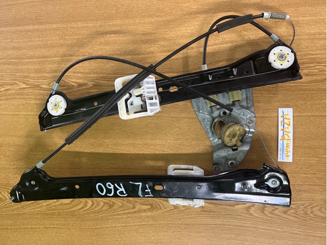 Склопідйомник передньої лівої двері 51339805669 BMW