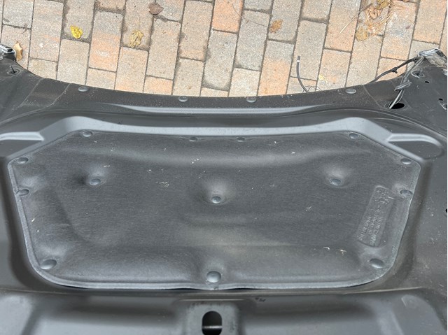 Утеплювач капота 51487356767 BMW