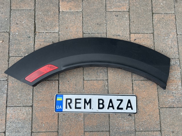 Молдинг арки колеса заднього, правий 51777391094 BMW