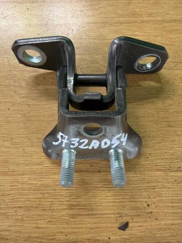 Петля задніх правих дверей 5732A054 MITSUBISHI