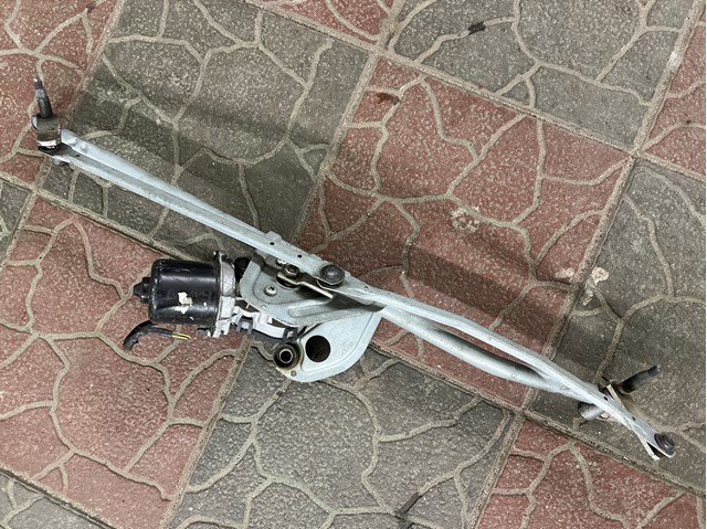 Трапеція щіток лобового скла 61617138789 BMW
