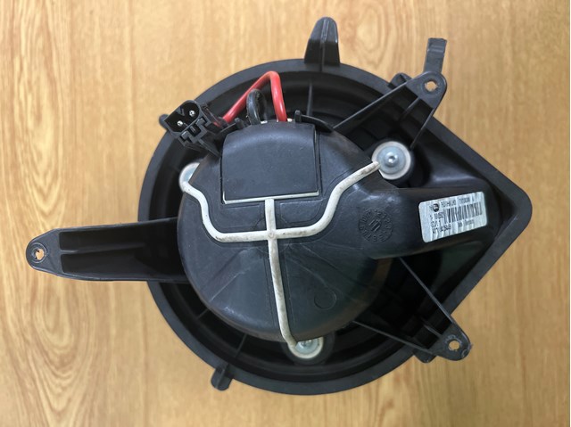 Електромотор пічки 64113422644 BMW