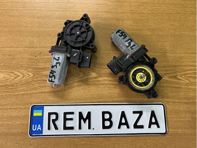Моторчик склопідйомника двері задніх, правих 67627354889 BMW
