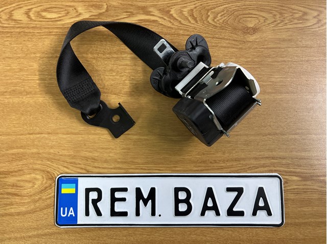 Пасок безпеки задній лівий 72117313371 BMW