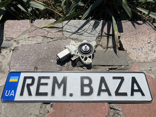 Двигун склопідіймача двері передньої, лівої A0009065806 MERCEDES