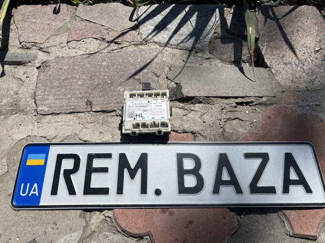 Блок комфорту задніх дверей A1679004511 MERCEDES