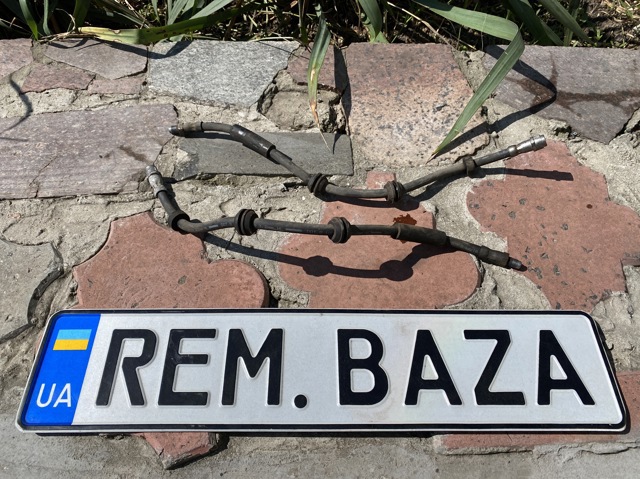 Гнучка гальмівна трубка передня A2054200048 MERCEDES