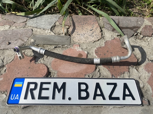 Шланг кондиціонера, від випарника до компресора A2058304904 MERCEDES