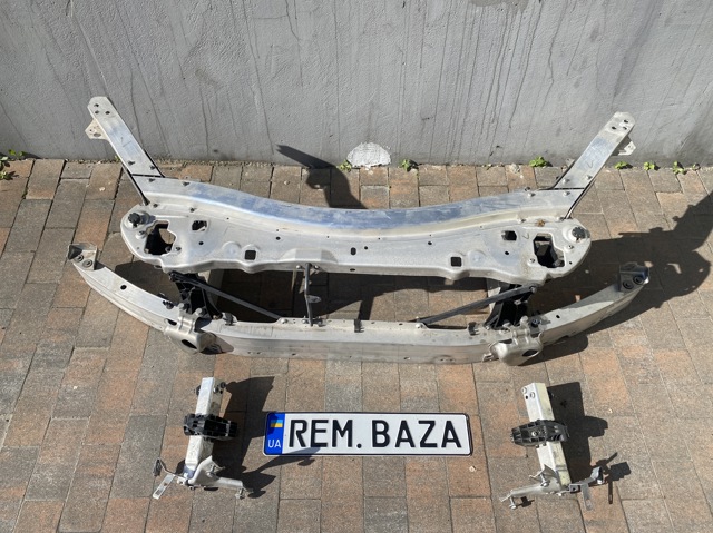 Кронштейн підсилювача переднього бампера A2136200400 MERCEDES