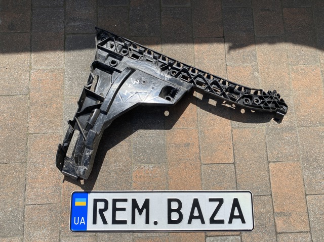 Направляюча заднього бампера, ліва A2138850163 MERCEDES