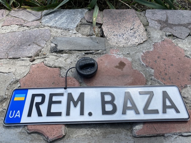 Кришка бензобаку A2224700205 MERCEDES