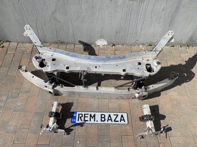 Кронштейн абсорбера переднього бампера A2536200700 MERCEDES