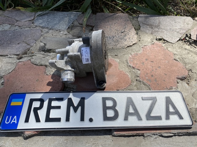 Помпа водяна, (насос) охолодження A2642000100 MERCEDES
