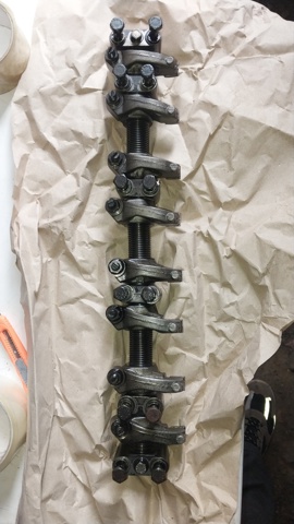 Ось коромисла рокера 1325243G02 NISSAN