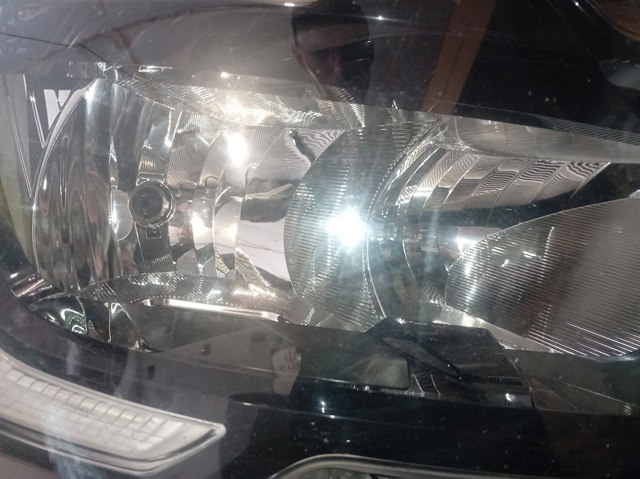 Основна фара - вставка 260105567R RENAULT