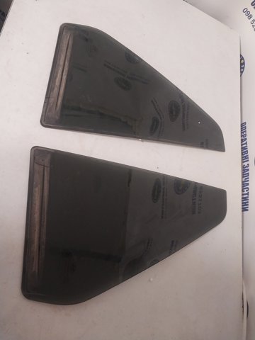 Скло кутове дверей задніх 834272B020 HYUNDAI
