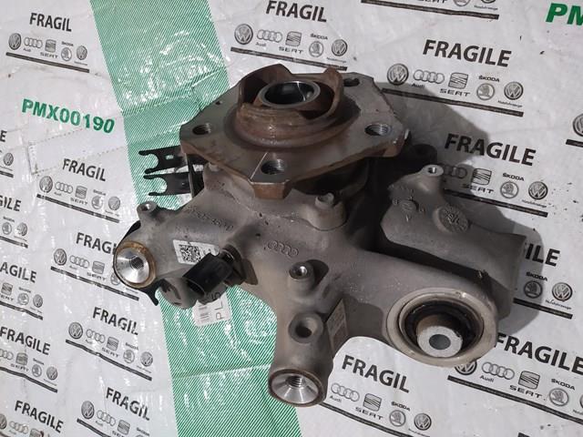 Цапфа поворотна права 8W0505432Q VAG