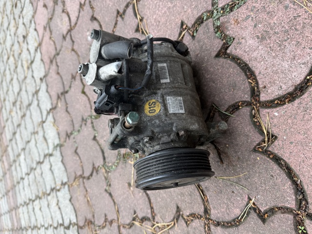 Насос кондиціонера 4F0260805N VAG