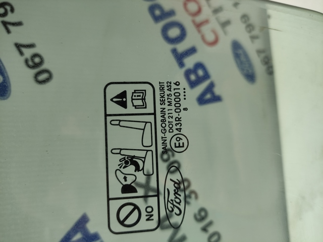 Вікно (передніх дверей) двері 1342624 FORD