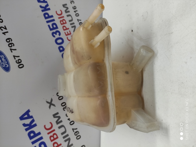 Бачок системи охолодження двигуна розширювальний Volvo S40 2