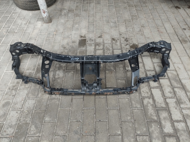 Кронштейн кріплення радіатора 1549565 FORD