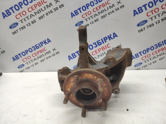 Цапфа - поворотний кулак передній, правий 1702854 FORD