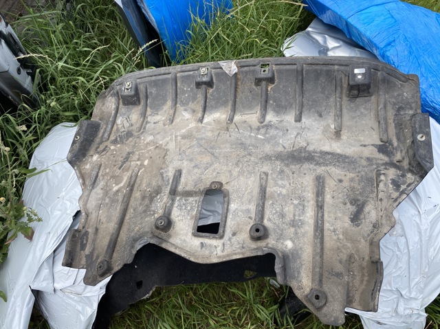 Захист картера двигуна 51757158385 BMW