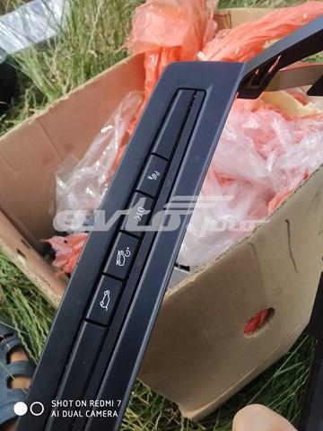 Блок кнопок центральної консолі 61319180946 BMW