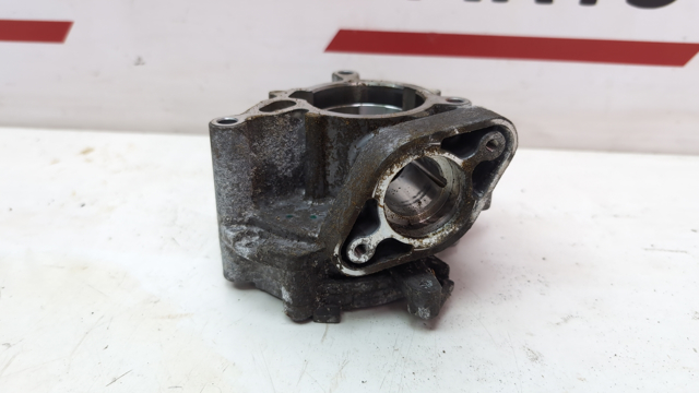 Насос вакуумний 06K145100AE VAG